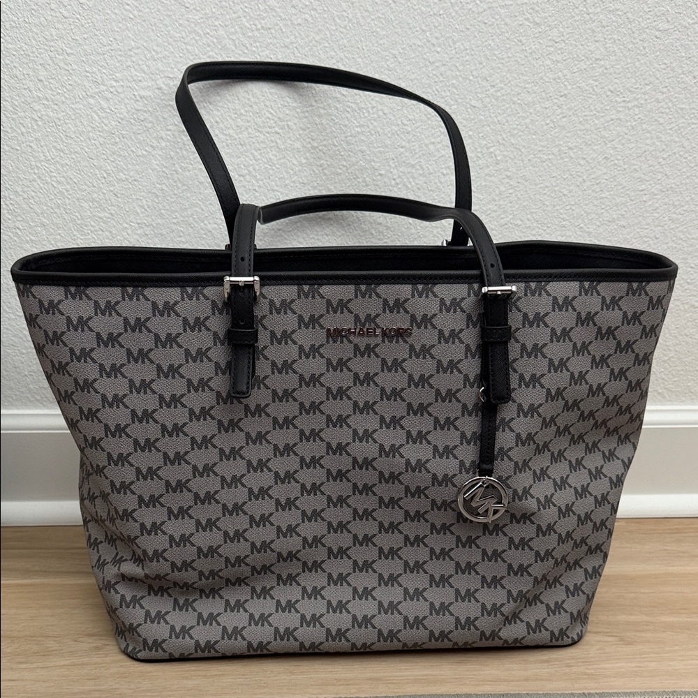 Michael Kors Black and Gray Jet Set Tote